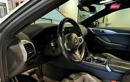 BMW 8 серия, 2022 год, 6 758 000 рублей, 12 фотография