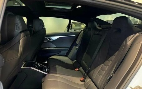 BMW 8 серия, 2022 год, 6 758 000 рублей, 23 фотография