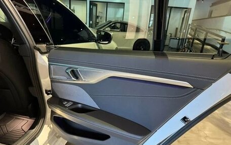 BMW 8 серия, 2022 год, 6 758 000 рублей, 25 фотография