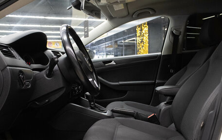 Volkswagen Jetta VI, 2014 год, 1 359 000 рублей, 11 фотография