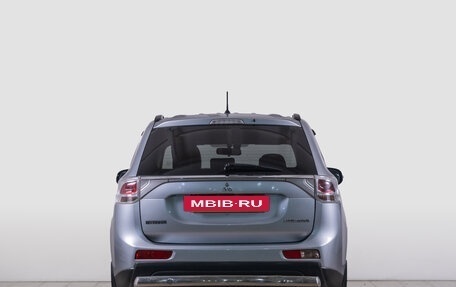 Mitsubishi Outlander III рестайлинг 3, 2012 год, 1 699 000 рублей, 4 фотография