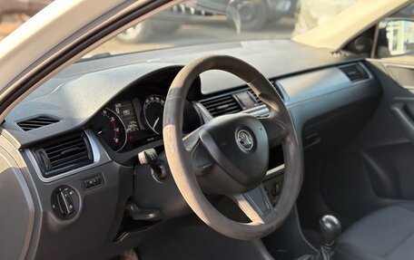 Skoda Rapid I, 2015 год, 680 000 рублей, 11 фотография