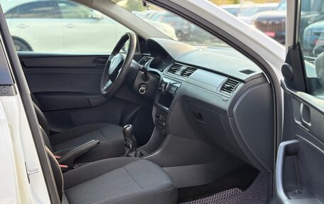 Skoda Rapid I, 2015 год, 680 000 рублей, 14 фотография