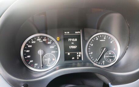 Mercedes-Benz V-Класс, 2023 год, 8 500 000 рублей, 16 фотография