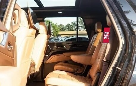 Cadillac Escalade V, 2021 год, 8 900 000 рублей, 32 фотография