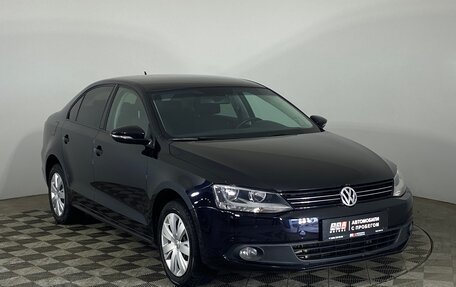 Volkswagen Jetta VI, 2012 год, 1 129 000 рублей, 3 фотография