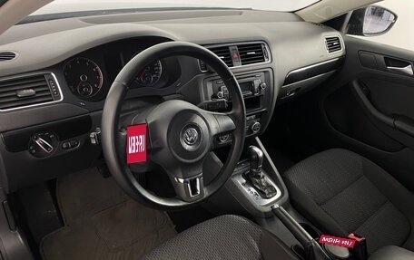 Volkswagen Jetta VI, 2012 год, 1 129 000 рублей, 15 фотография