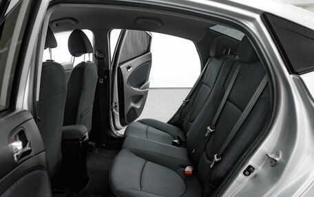 Hyundai Solaris II рестайлинг, 2011 год, 655 000 рублей, 16 фотография