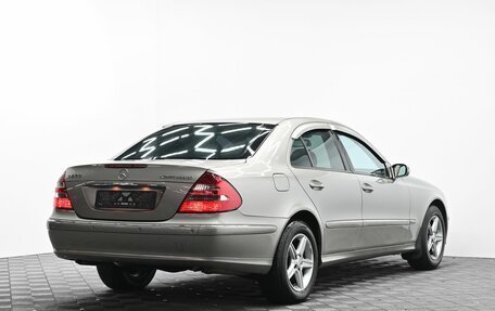 Mercedes-Benz E-Класс, 2004 год, 1 045 000 рублей, 4 фотография