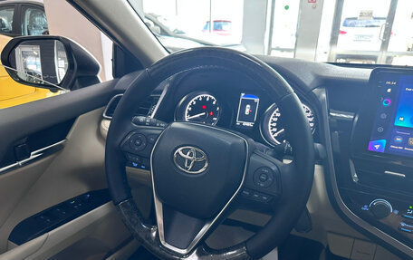 Toyota Camry, 2022 год, 3 300 000 рублей, 11 фотография