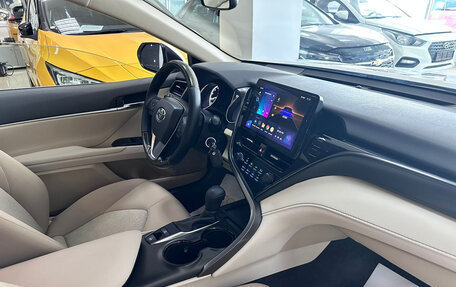 Toyota Camry, 2022 год, 3 300 000 рублей, 12 фотография