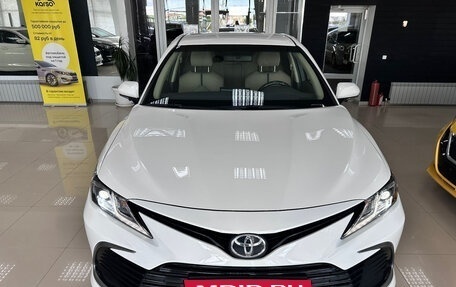 Toyota Camry, 2022 год, 3 300 000 рублей, 9 фотография