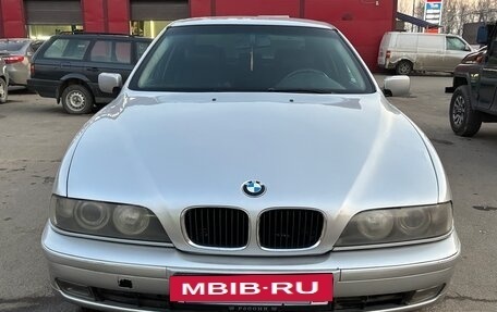 BMW 5 серия, 2001 год, 625 000 рублей, 2 фотография
