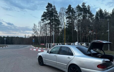 Mercedes-Benz E-Класс, 1999 год, 430 000 рублей, 4 фотография