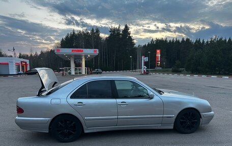 Mercedes-Benz E-Класс, 1999 год, 430 000 рублей, 6 фотография