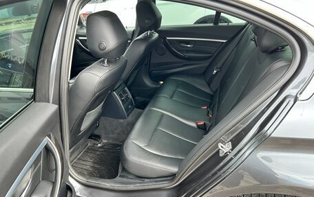 BMW 3 серия, 2017 год, 2 550 000 рублей, 13 фотография