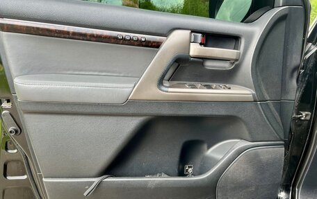 Toyota Land Cruiser 200, 2008 год, 2 995 000 рублей, 27 фотография