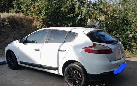 Renault Megane III, 2012 год, 550 000 рублей, 2 фотография