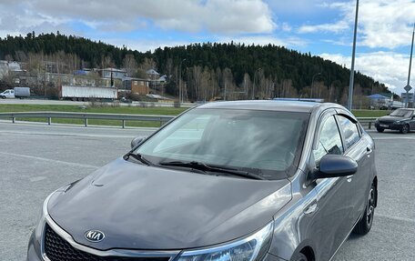 KIA Rio III рестайлинг, 2015 год, 950 000 рублей, 3 фотография