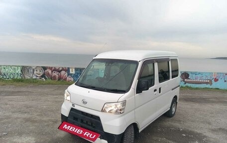 Daihatsu Hijet X, 2018 год, 875 000 рублей, 2 фотография