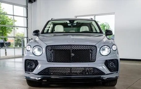 Bentley Bentayga I, 2022 год, 18 750 000 рублей, 2 фотография