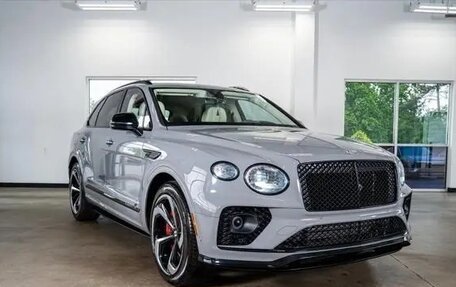 Bentley Bentayga I, 2022 год, 18 750 000 рублей, 3 фотография
