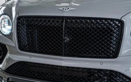 Bentley Bentayga I, 2022 год, 18 750 000 рублей, 14 фотография