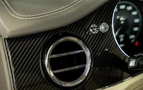 Bentley Bentayga I, 2022 год, 18 750 000 рублей, 35 фотография