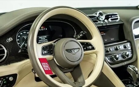 Bentley Bentayga I, 2022 год, 18 750 000 рублей, 33 фотография