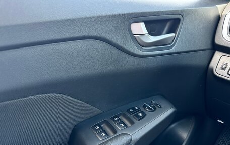 Hyundai Solaris II рестайлинг, 2017 год, 1 100 000 рублей, 18 фотография