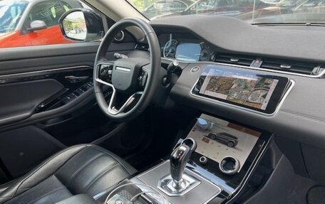 Land Rover Range Rover Evoque II, 2022 год, 3 750 000 рублей, 10 фотография