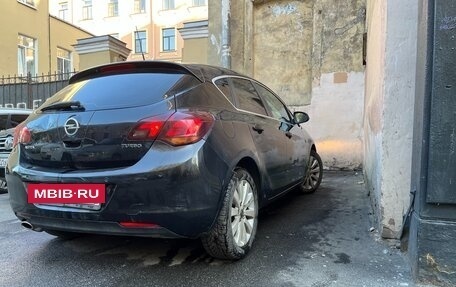 Opel Astra J, 2011 год, 650 000 рублей, 4 фотография
