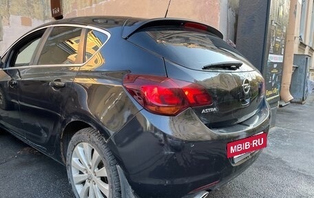 Opel Astra J, 2011 год, 650 000 рублей, 5 фотография