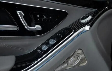 Mercedes-Benz Maybach S-Класс, 2022 год, 20 000 000 рублей, 17 фотография