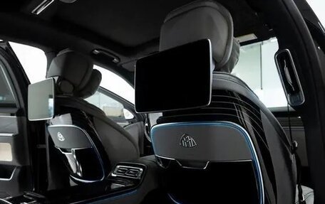 Mercedes-Benz Maybach S-Класс, 2022 год, 20 000 000 рублей, 24 фотография