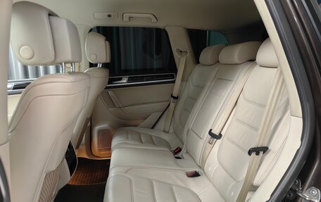Volkswagen Touareg III, 2016 год, 2 555 000 рублей, 11 фотография