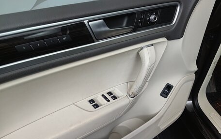 Volkswagen Touareg III, 2016 год, 2 555 000 рублей, 20 фотография