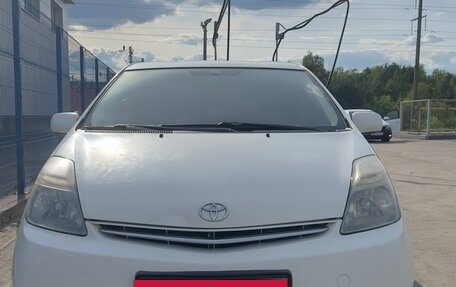 Toyota Prius, 2008 год, 670 000 рублей, 2 фотография