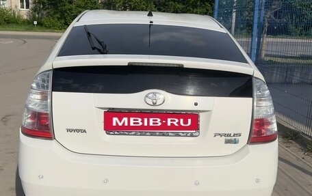 Toyota Prius, 2008 год, 670 000 рублей, 4 фотография