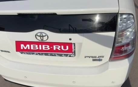 Toyota Prius, 2008 год, 670 000 рублей, 8 фотография