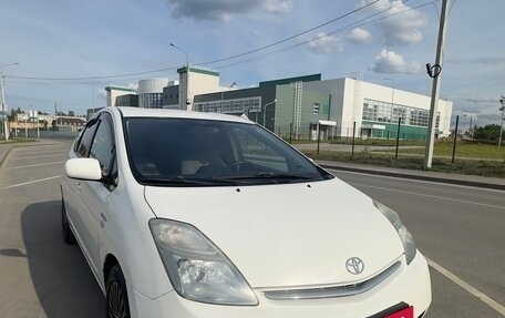 Toyota Prius, 2008 год, 670 000 рублей, 16 фотография