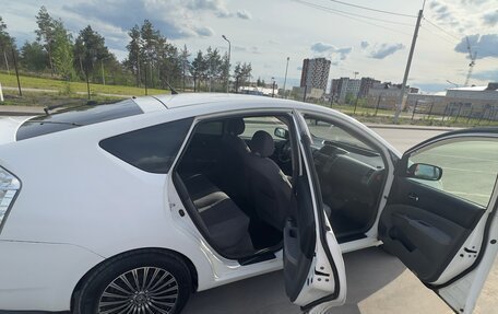 Toyota Prius, 2008 год, 670 000 рублей, 19 фотография