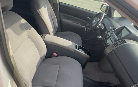 Toyota Prius, 2008 год, 670 000 рублей, 18 фотография