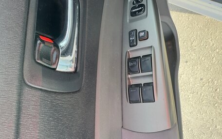 Toyota Prius, 2008 год, 670 000 рублей, 24 фотография