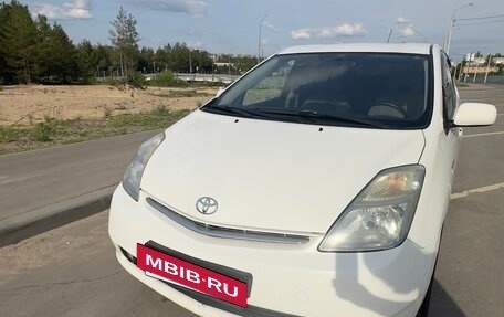 Toyota Prius, 2008 год, 670 000 рублей, 17 фотография