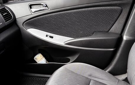 Hyundai Solaris II рестайлинг, 2012 год, 920 000 рублей, 15 фотография