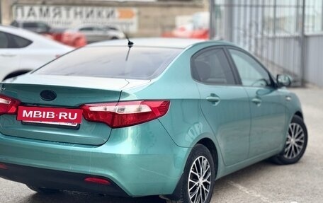 KIA Rio III рестайлинг, 2013 год, 970 000 рублей, 3 фотография