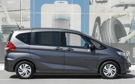 Honda Freed II, 2019 год, 1 949 000 рублей, 5 фотография