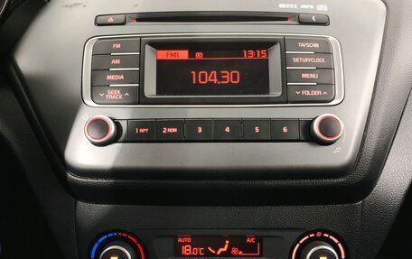 KIA Rio III рестайлинг, 2015 год, 1 050 000 рублей, 16 фотография