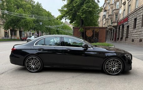 Mercedes-Benz E-Класс, 2021 год, 5 500 000 рублей, 7 фотография